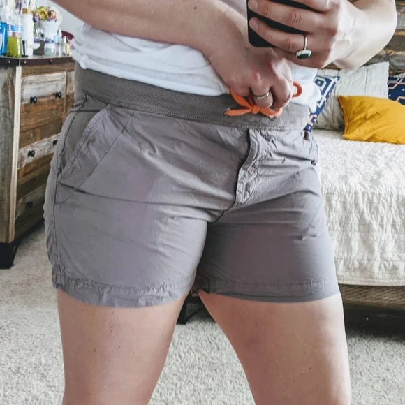 🆕🌿SUNDANCE DYLAN SHORTS🌿 - Picture 7 of 9